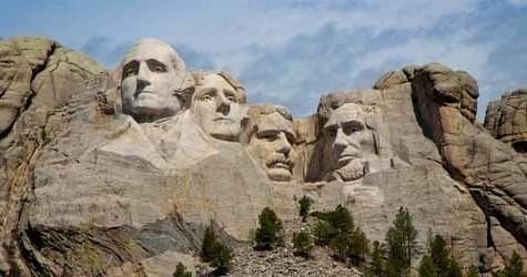 Winter Mount Rushmore Sightseeing Tour