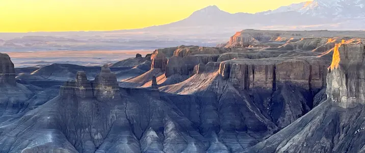 Moonscape Overlook - Factory Butte - Bentonite Hills